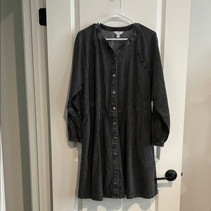 Time and Tru Charcoal Button-Up Dress